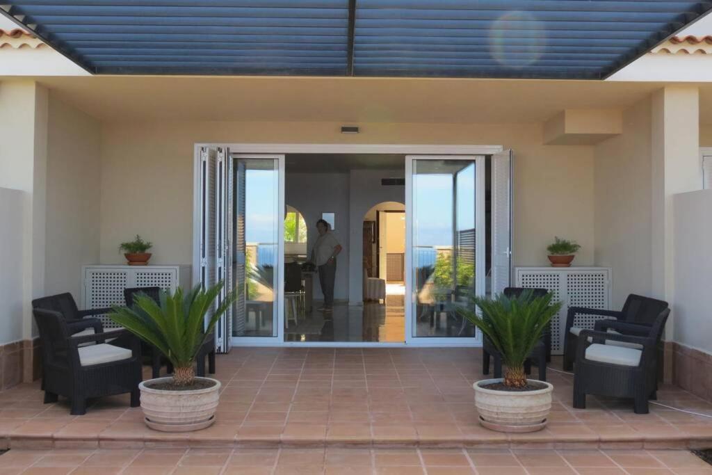 Luxury House With 3 Bedrooms, Sea Wiew And Swimming Pool In A Quiet Residence Пуэрто-де-Сантьяго Экстерьер фото